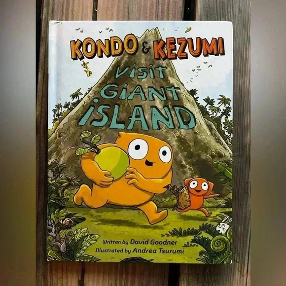 Kondo & Kezumi Visit Giant Island Young Adult Book - Picture 1 of 3